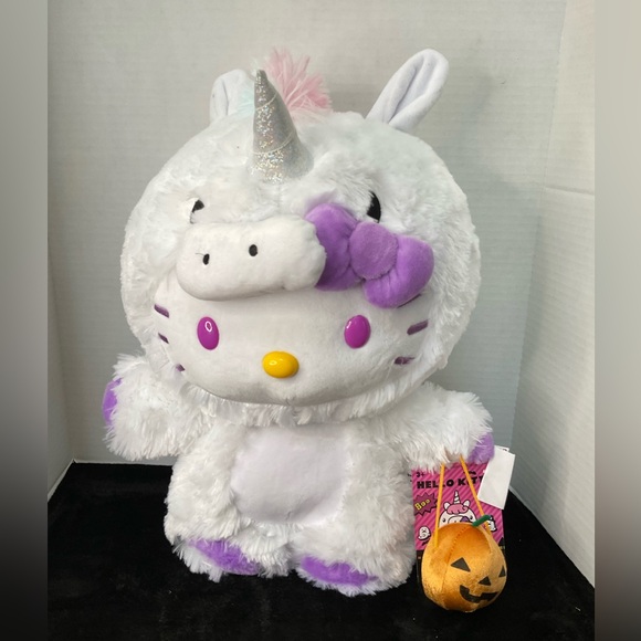 Hello Kitty White Unicorn Halloween Greeter - Picture 1 of 3